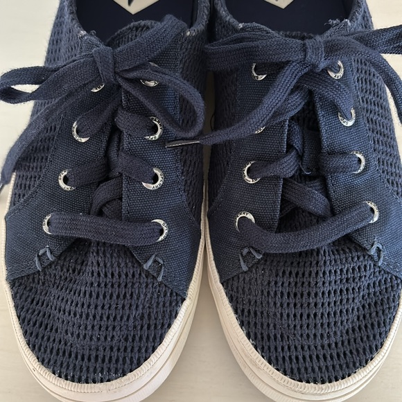 Sperry Navy Mesh Sneakers. Size 6.5 - Picture 9 of 10